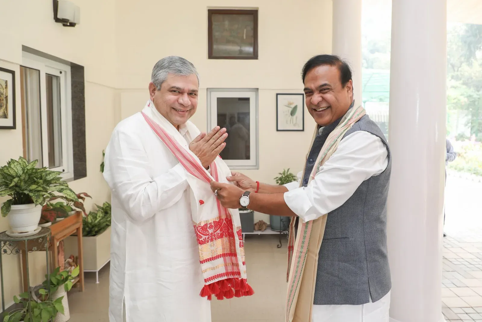 CM Himanta Wishes Union Minister Vaishnaw on Birthday
