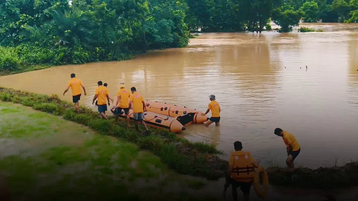 CM Majhi Assures Round-the-Clock Flood Relief Across Odisha