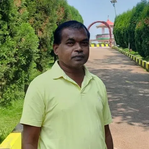 CM Majhi condoles death of OAS officer Methodios Lakra