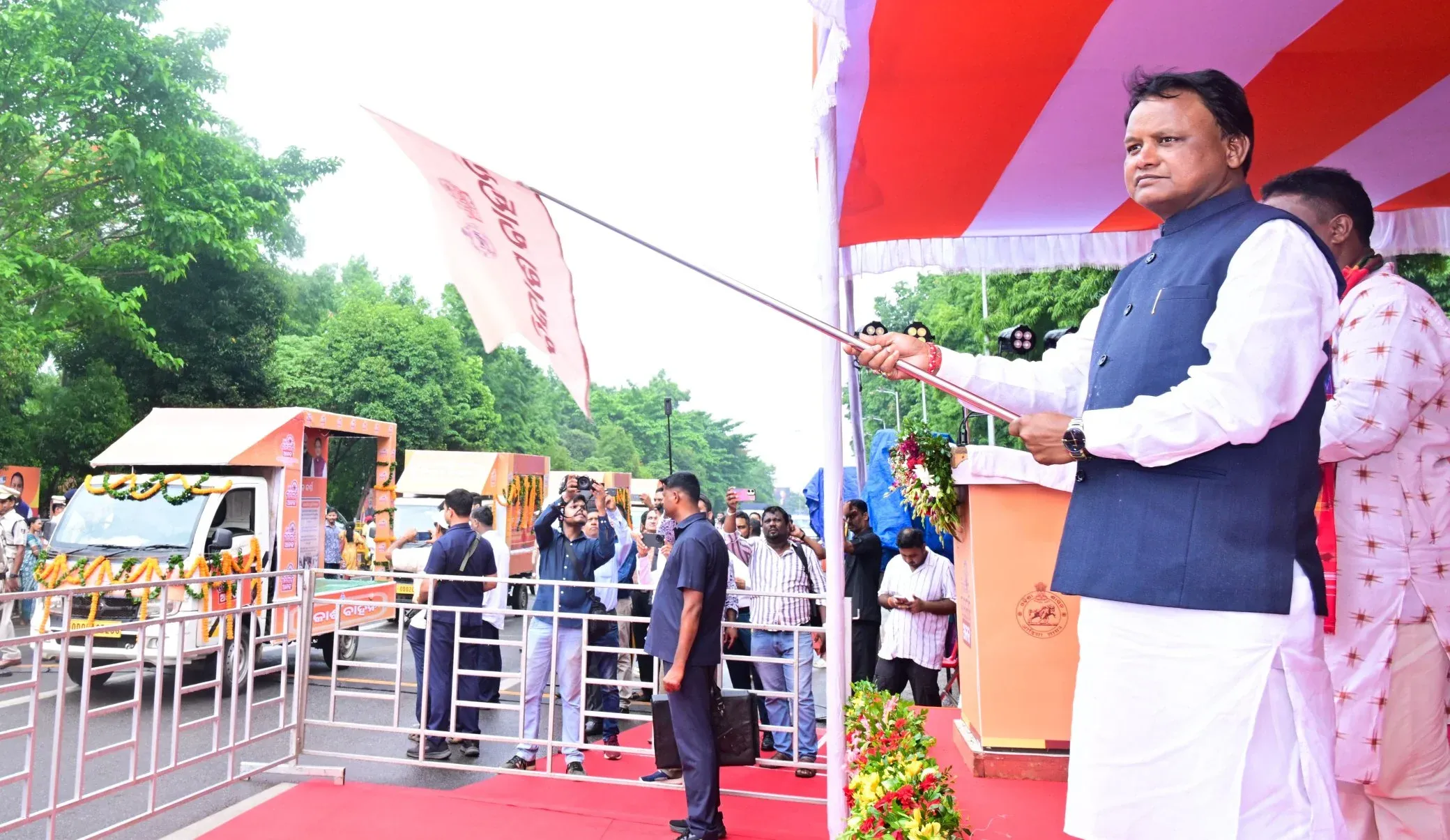 What Did CM Majhi Unveil with the Launch of 'Vikas Vahan' for the BJP's First Anniversary in Odisha?