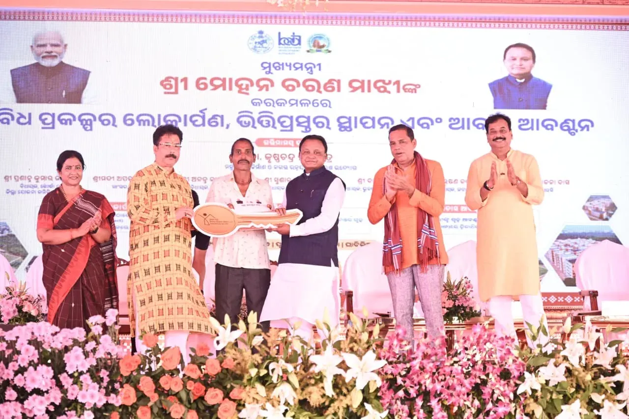 CM Majhi hands over keys to affordable homes in Bhubaneswar