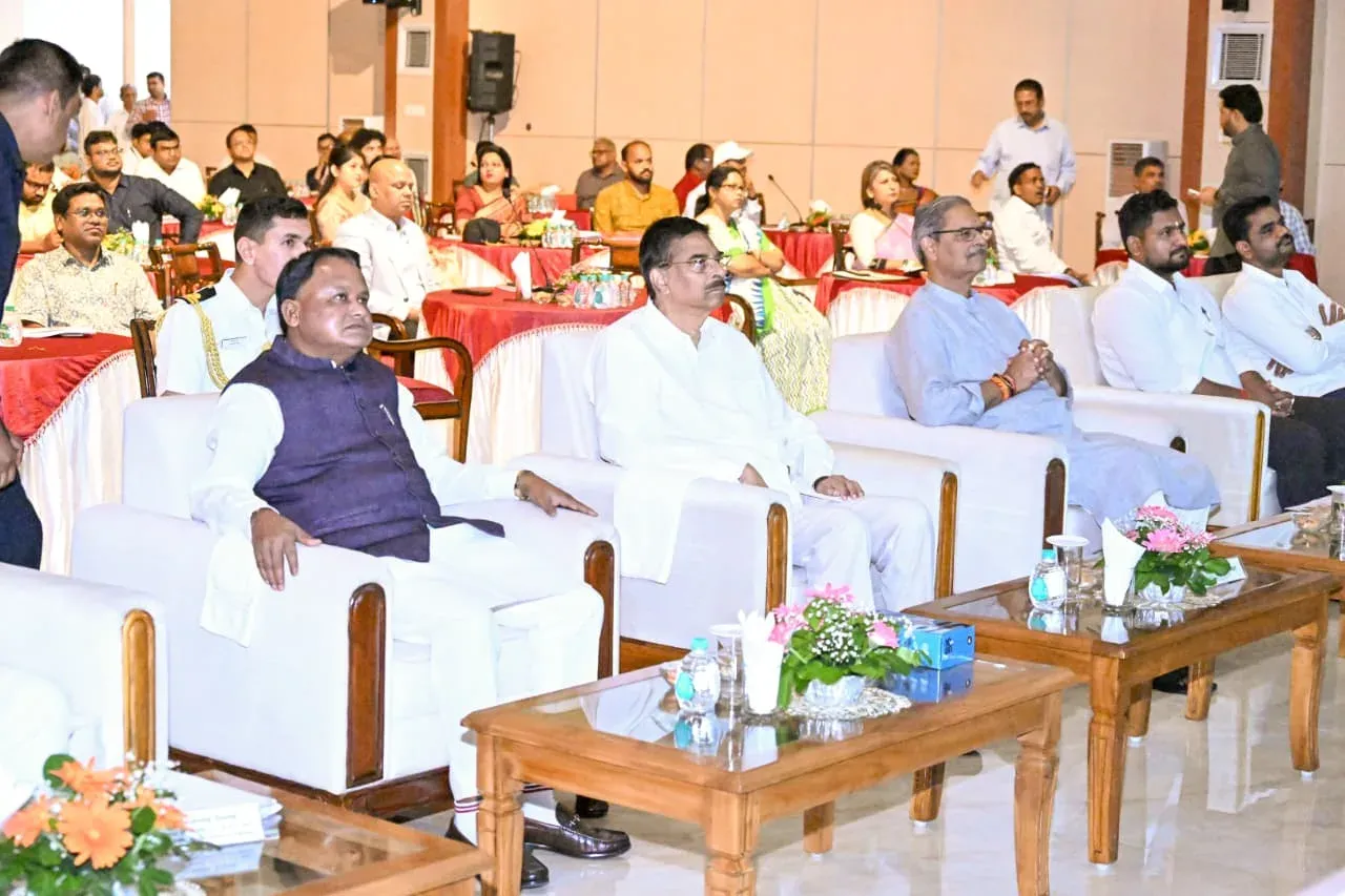 CM Majhi joins Governor, ministers, VCs for Mann Ki Baat