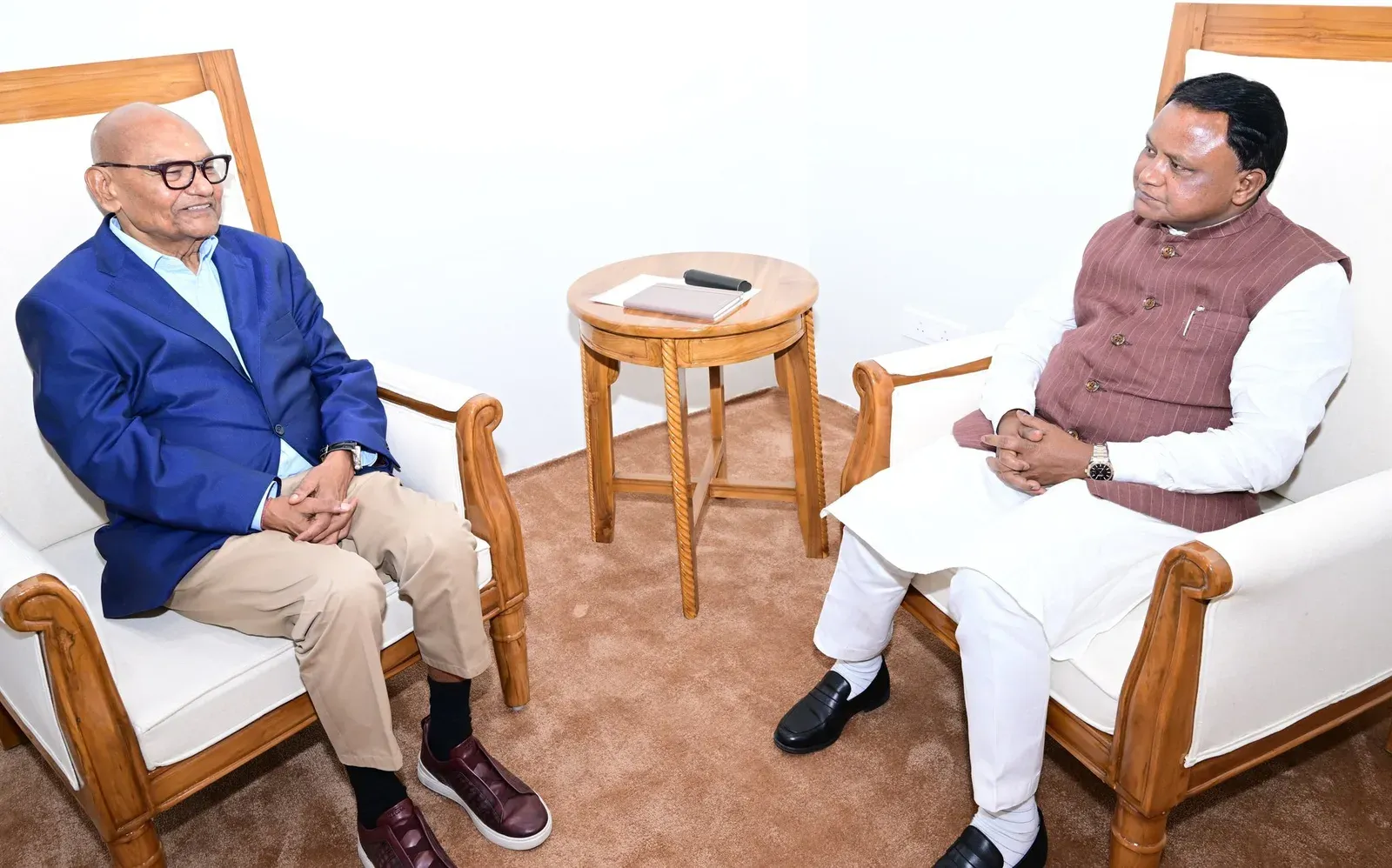 CM Majhi Meets Vedanta Chief Anil Agarwal at Lok Seva Bhavan