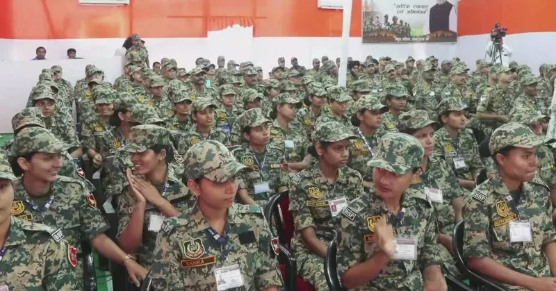 CM Manik Saha: Amit Shah Addresses BSF at Lankamura Border Post