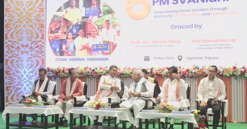 CM Manik Saha Distributes PM SVANidhi Benefits in Tripura