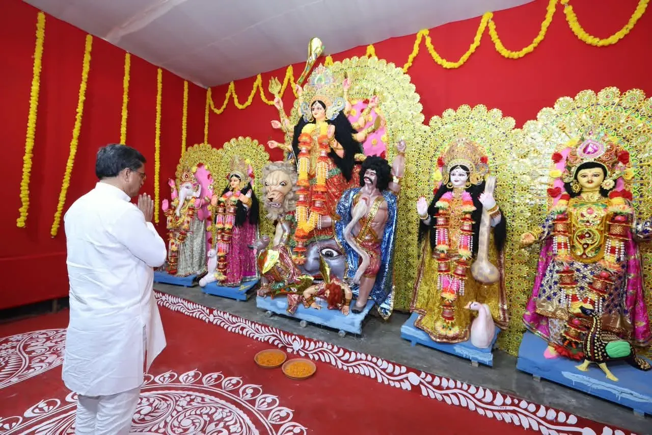 CM Manik Saha joins Durga Puja parikrama at Shyamalibazar