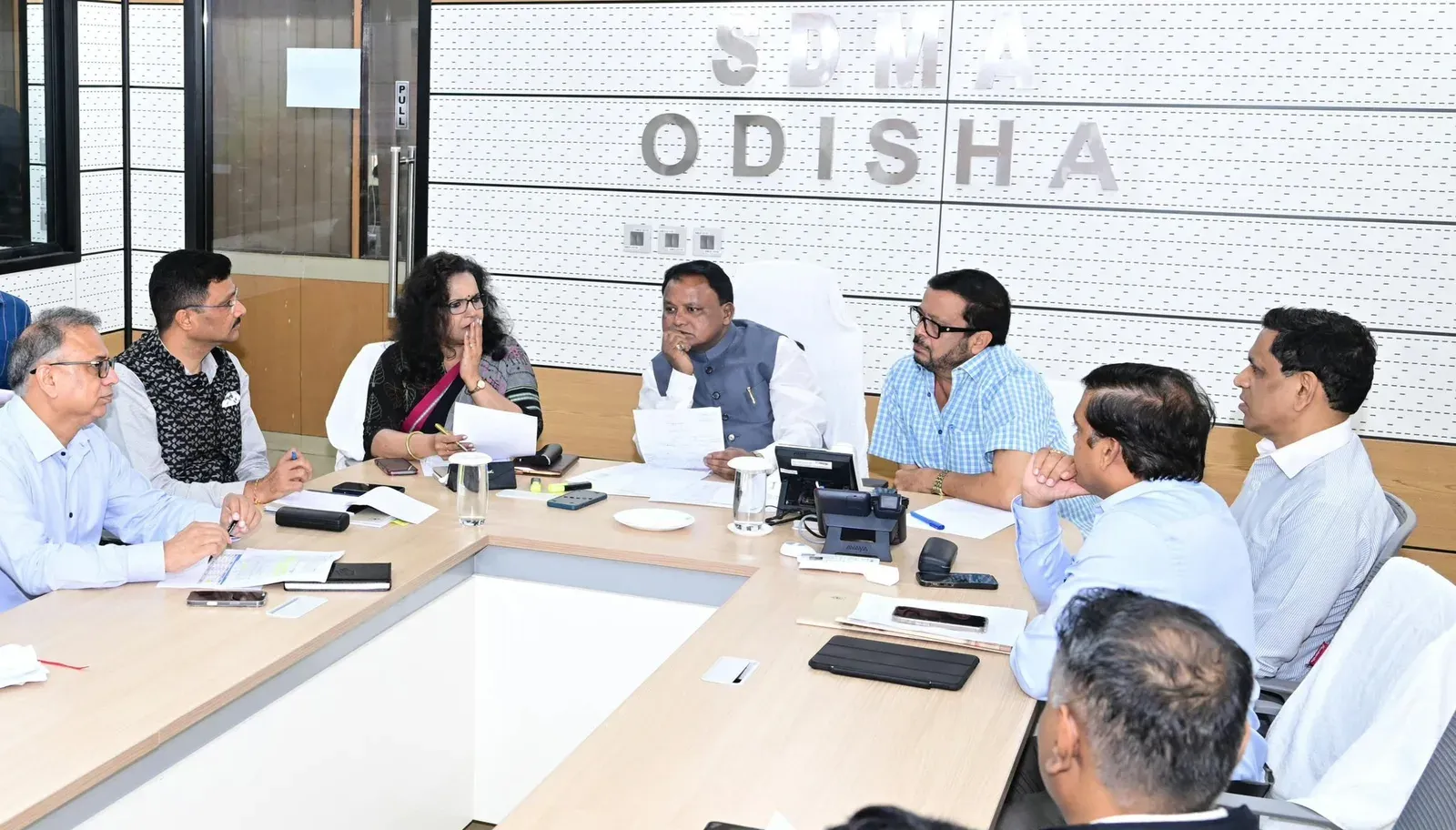 CM Mohan Majhi Reviews Cyclone Arnab Relief Ops in Odisha