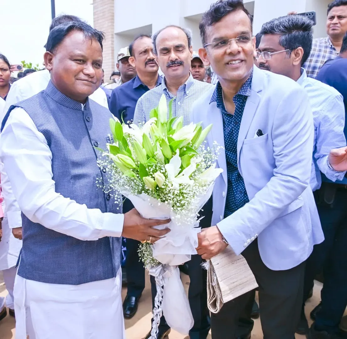 CM Mohan Majhi Visits EPIC Group Garment Unit in Khordha