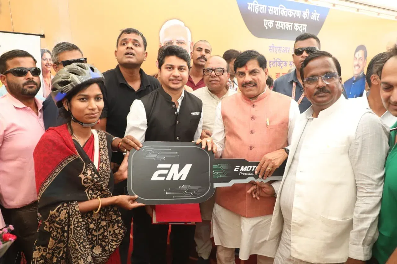 CM Mohan Yadav Distributes Free E-Cycles to Women in Ujjain