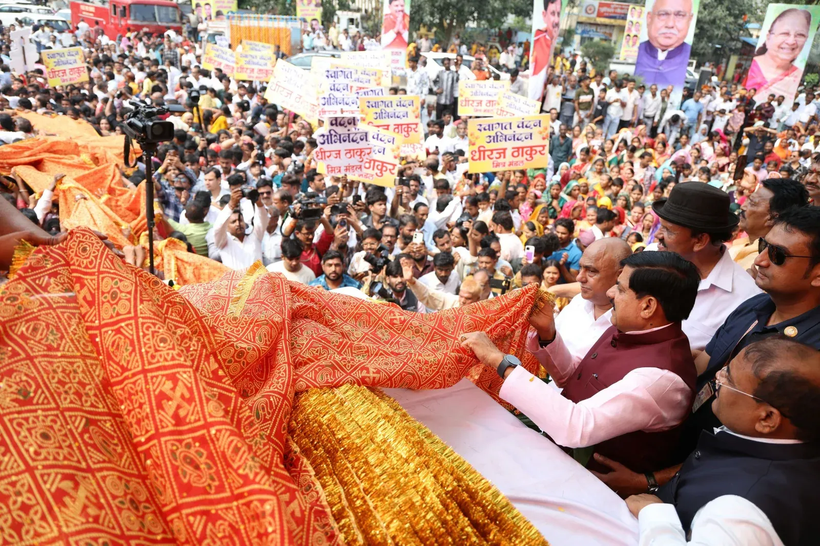 CM Mohan Yadav joins Indore's Navratri Chunari Yatra