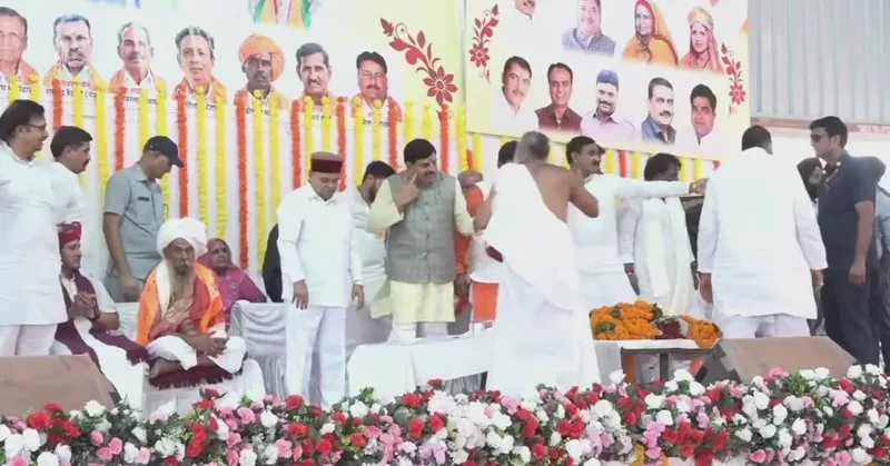 CM Mohan Yadav joins Kalash Pratishtha at Delanpur Balaji Dham