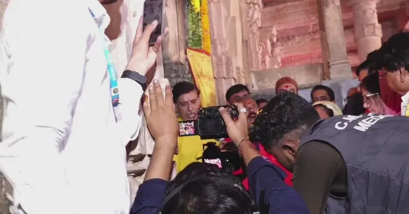 CM Mohan Yadav Joins Live Darshan at Bhojshala, Dhar