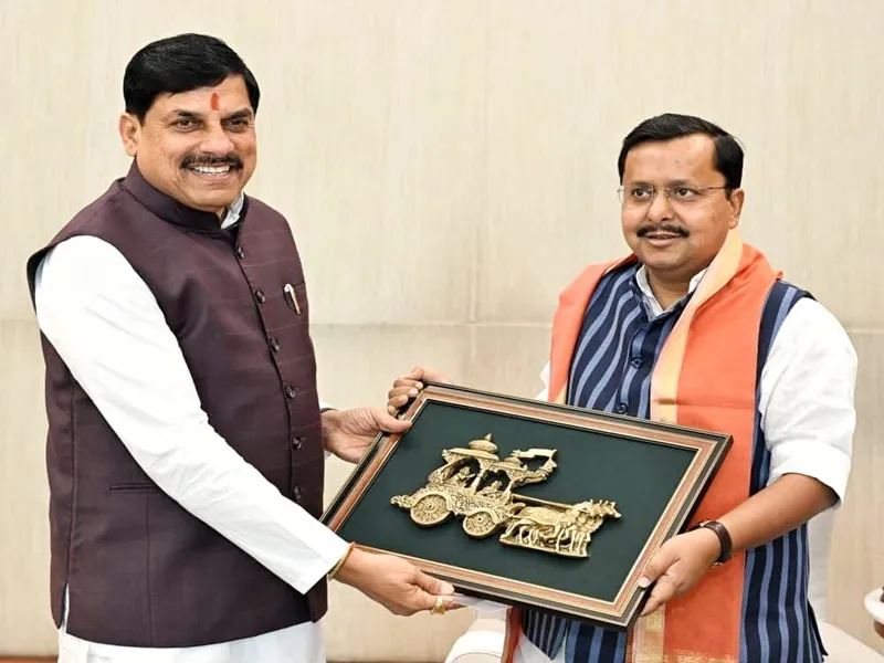 MP CM Mohan Yadav meets BJP chief Nabin, pitches Sandipani schools model
