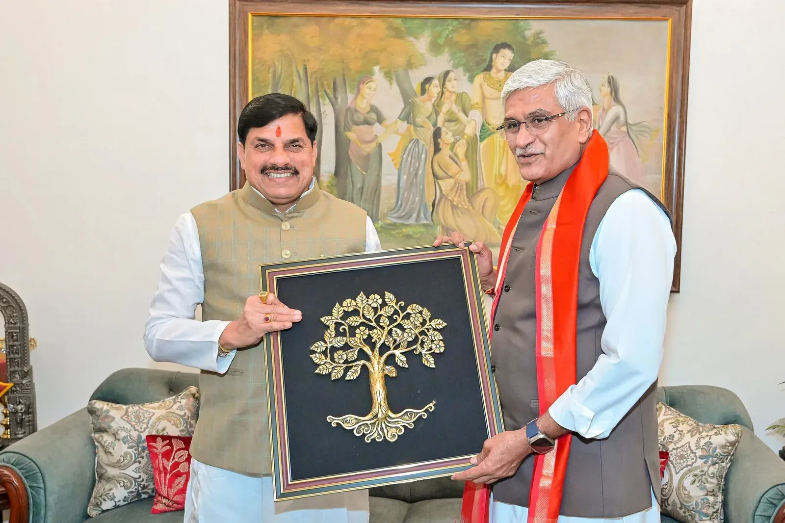 CM Mohan Yadav meets Union Culture Minister Shekhawat in Delhi