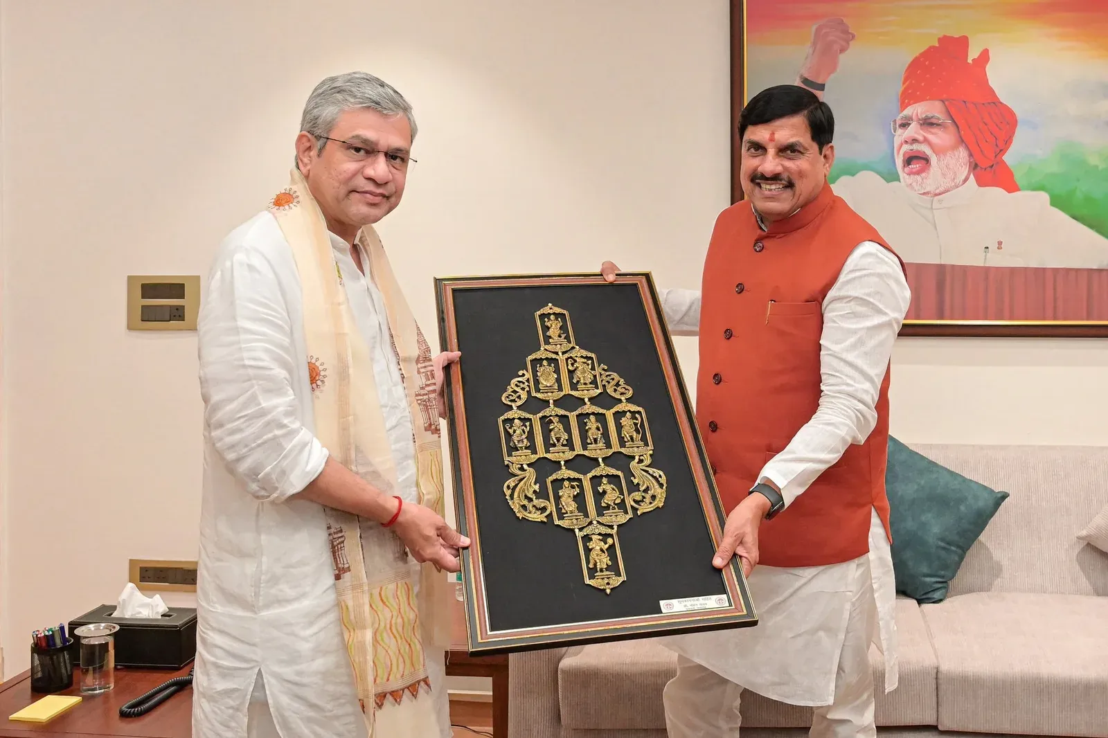 CM Mohan Yadav Meets Union Minister Ashwini Vaishnaw in New Delhi