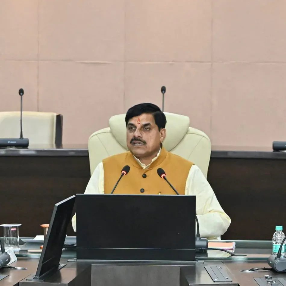 CM Mohan Yadav Reviews Departmental Compliance at Mantralaya