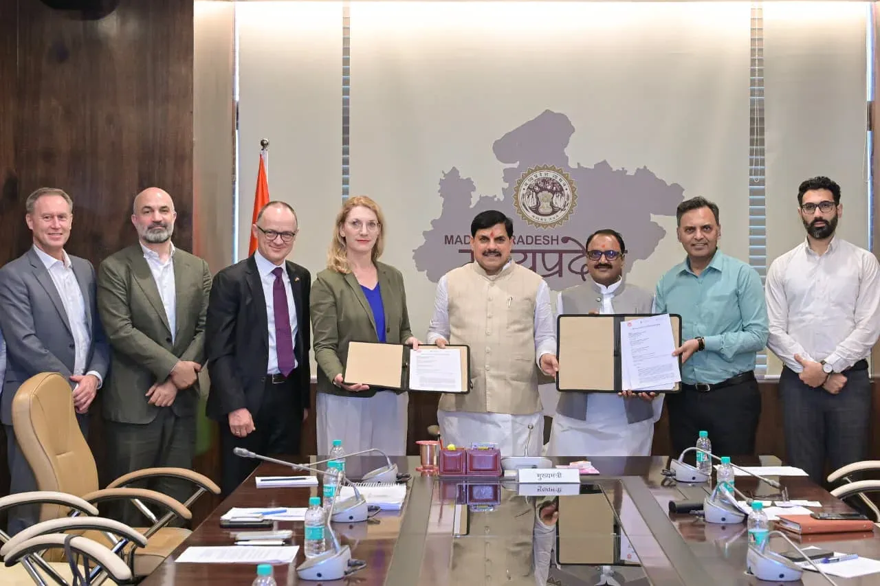CM Mohan Yadav Signs Indo-German Agri-Voltaic MoU for MP
