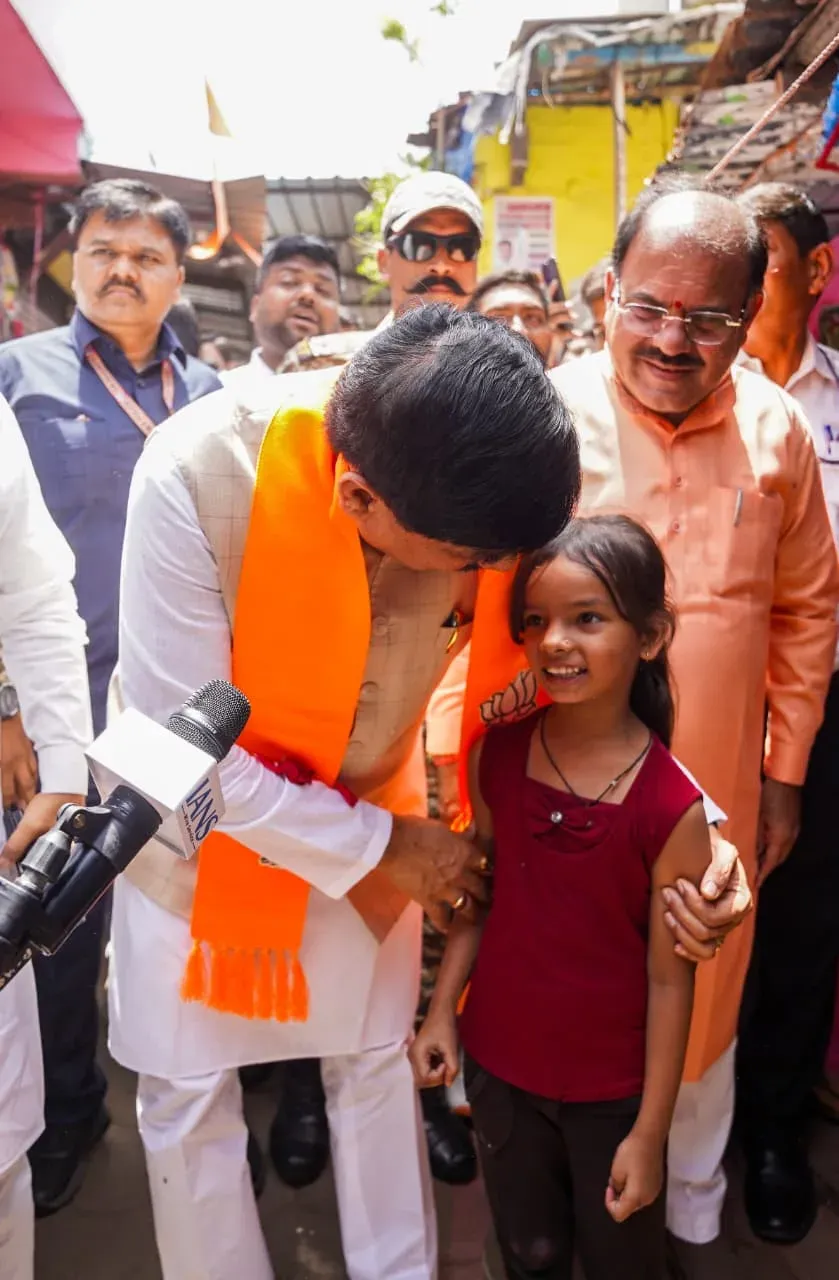 CM Mohan Yadav Visits Bhopal Slum, Marks 12 Years of Modi Govt