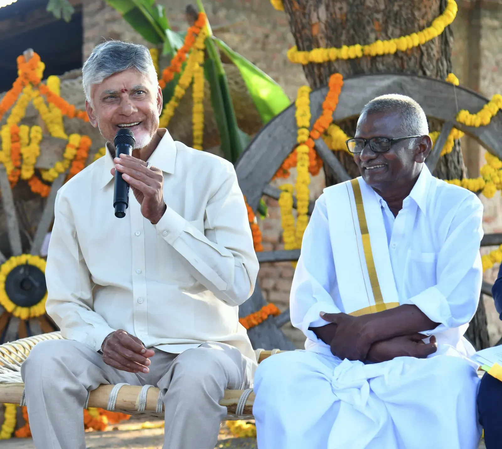 CM Naidu Grants Land Rights to 3,304 Acres in Prakasam