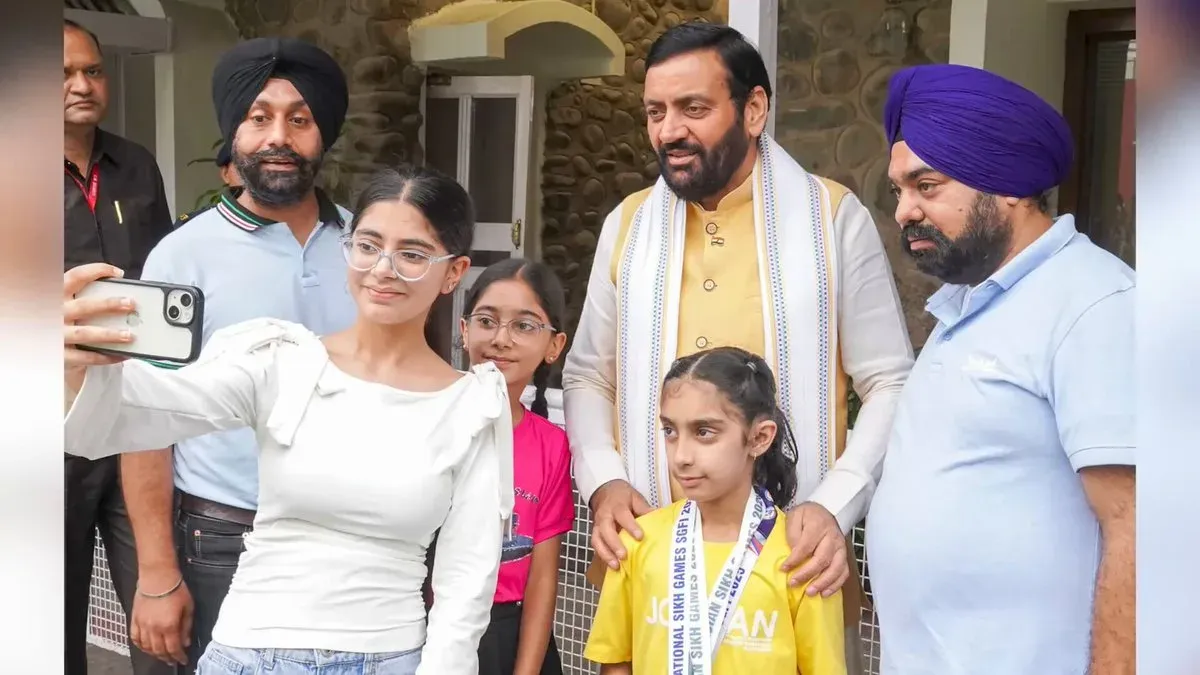 CM Nayab Saini Champions Girl Child With #SelfieWithDaughter