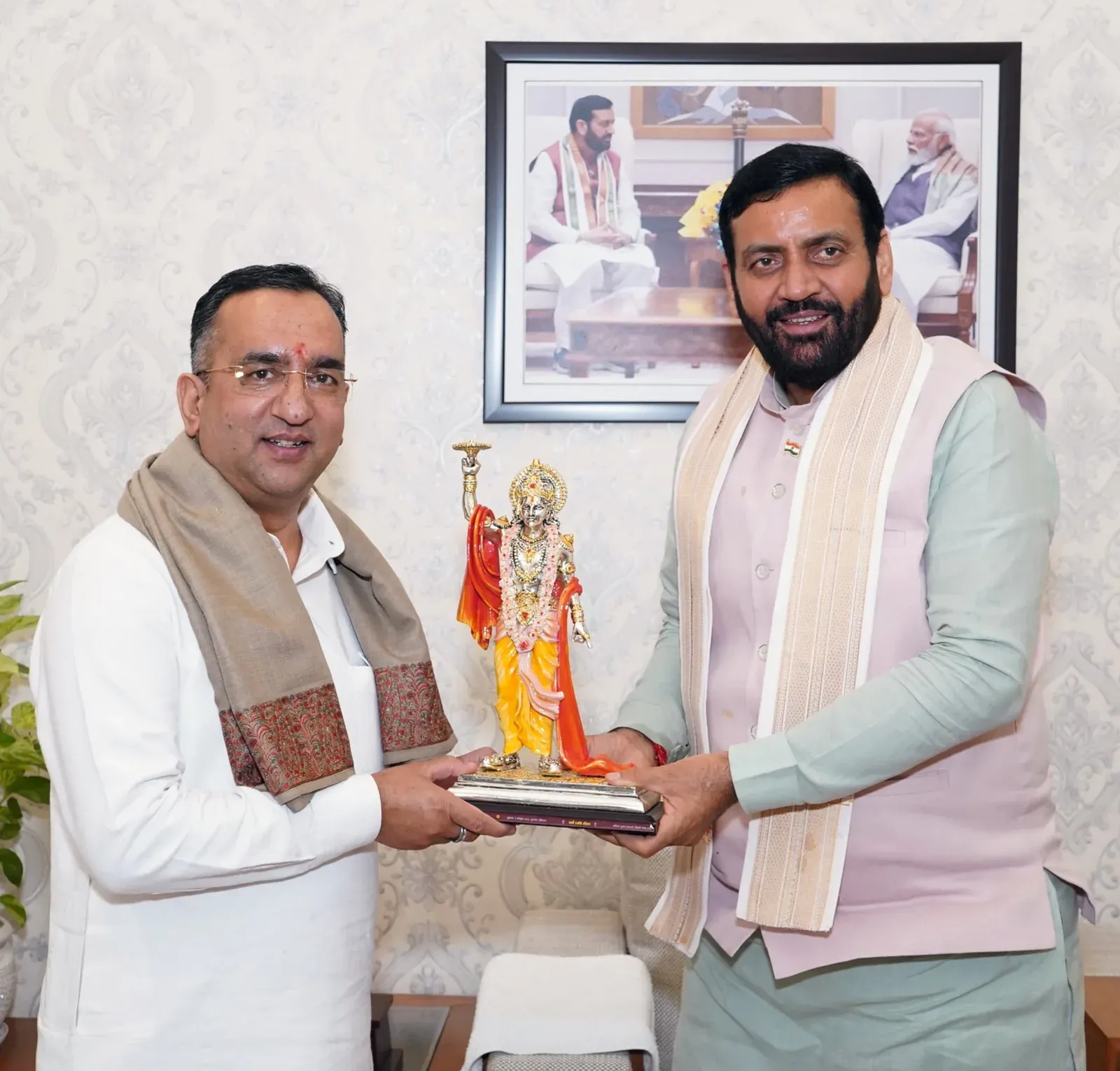 CM Nayab Saini Meets Haryana BJP's Pawan Rana at Sant Kabir Kutir