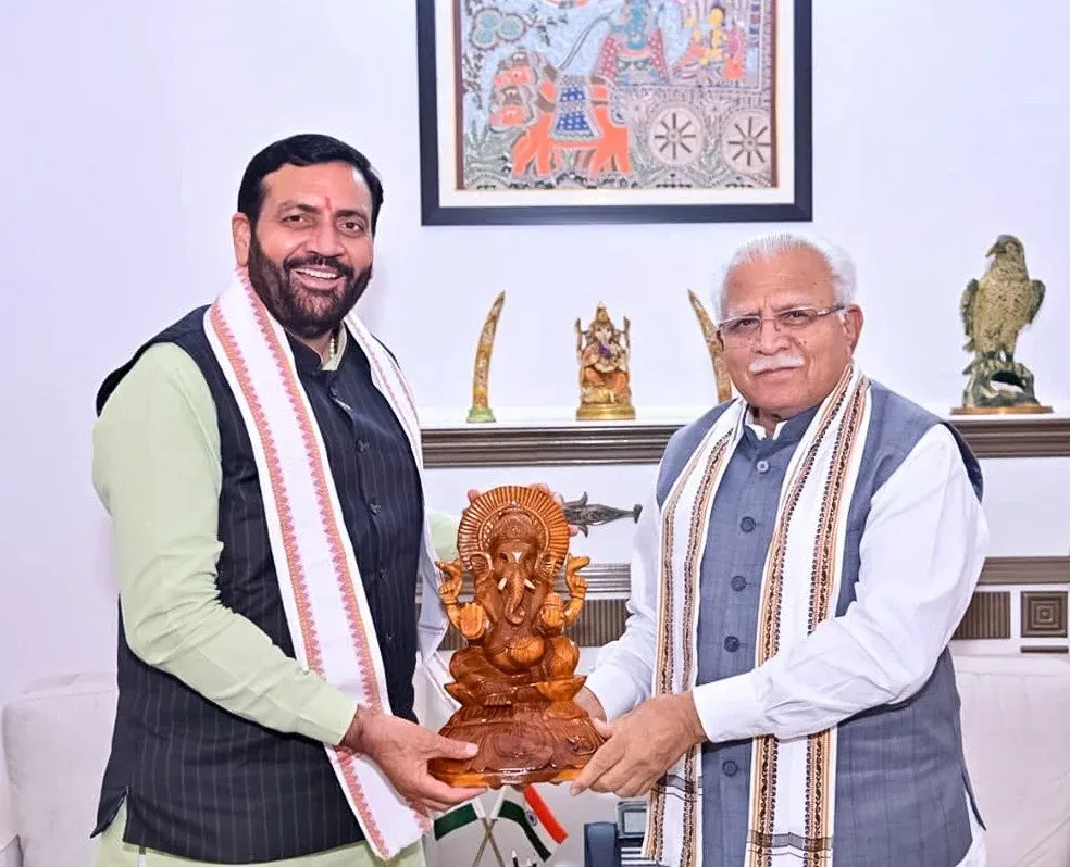 CM Nayab Saini Meets Union Minister Khattar on Haryana Development