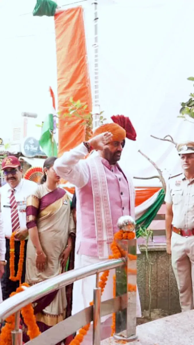 CM Nayab Saini pays tribute at Hansi Shaheed Smarak on Independence Day