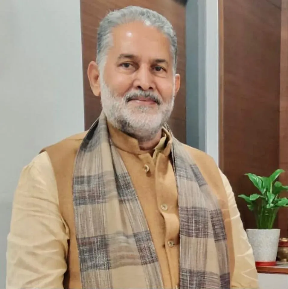 CM Nayab Saini Wishes BJP Veteran Rambilas Sharma on Birthday