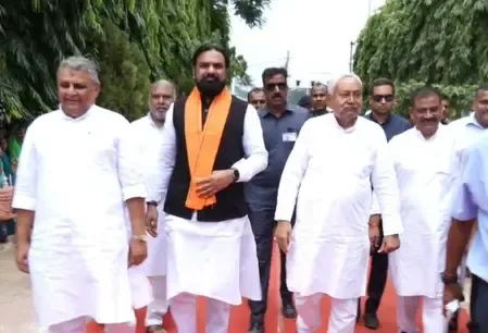 सीएम नीतीश ने पुनौरा धाम में जानकी मंदिर निर्माण की तैयारी का लिया जायजा, अधिकारियों को दिए निर्देश 