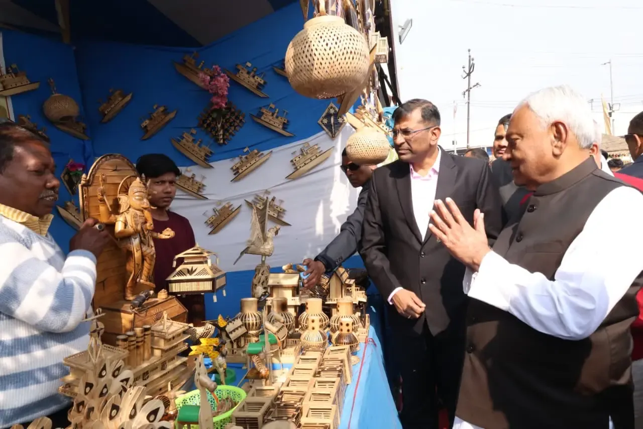 क्या सीएम नीतीश कुमार ने विश्व प्रसिद्ध हरिहर क्षेत्र सोनपुर मेला का निरीक्षण किया?