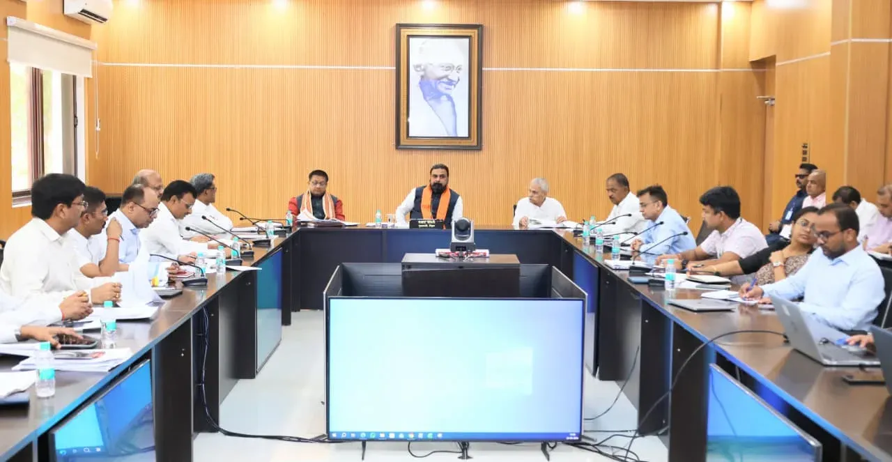 CM Nitish Orders Faster, Quality Road Works Across Bihar