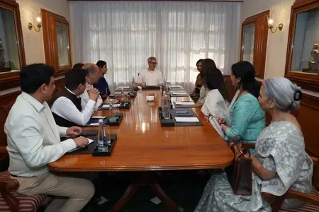 Omar Abdullah Pitches J&K as Academic Hub, Invites Edu Investors