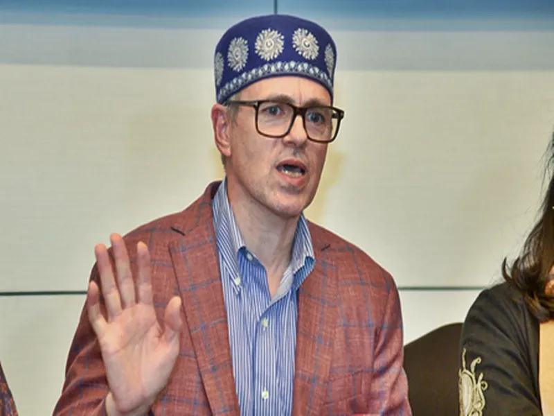 Chief Minister Omar Abdullah Meets Civil Society, Prays for Iran Victims