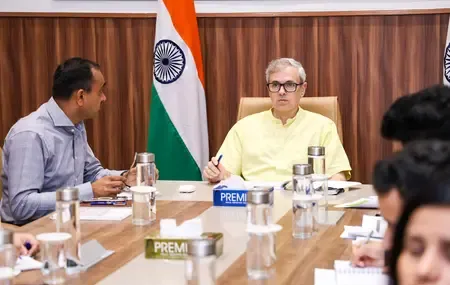 Omar Abdullah Evaluates Expansive Plans for JK Houses Nationwide