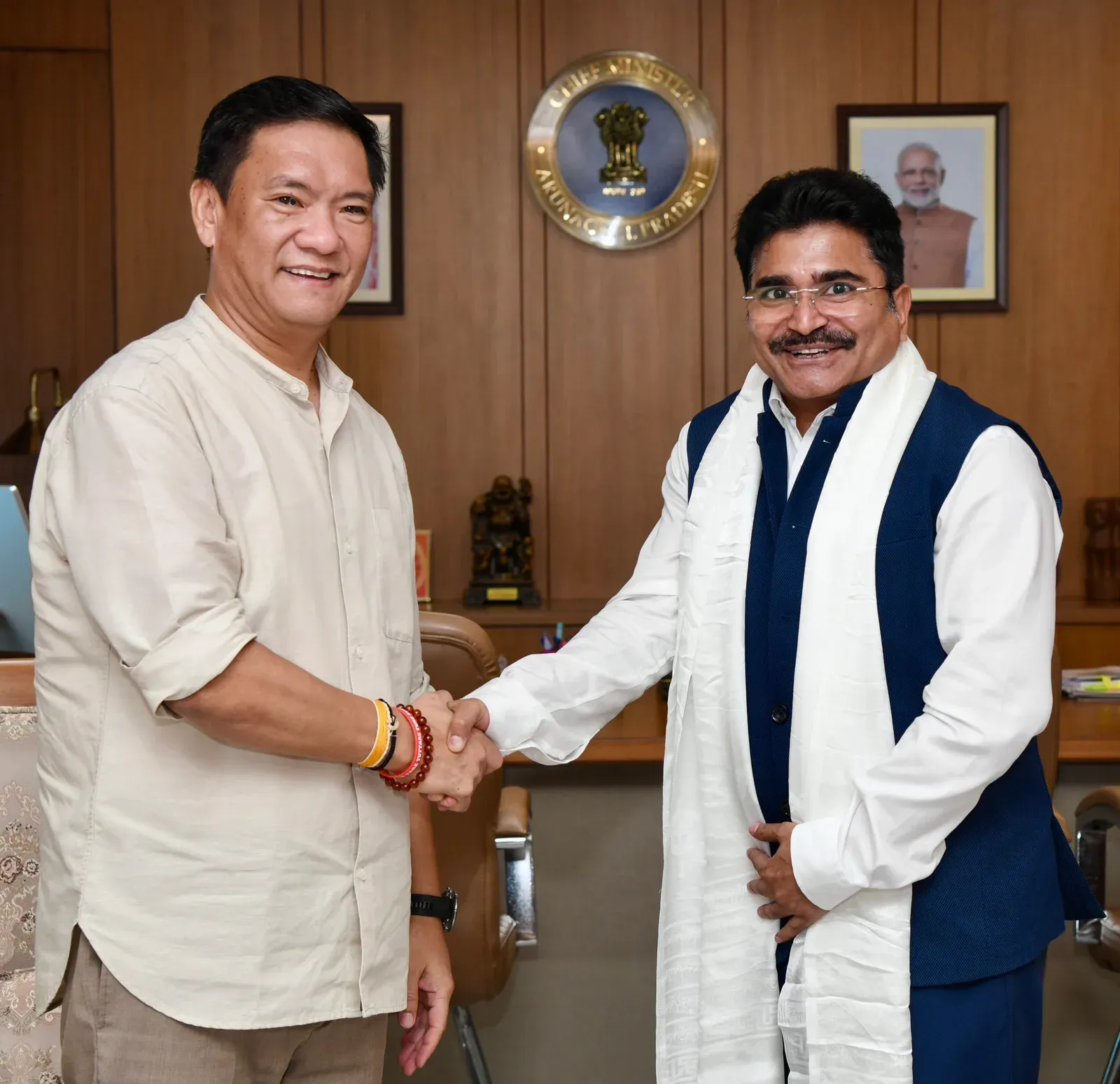 CM Pema Khandu bids farewell to Commissioner Vivek Pandey