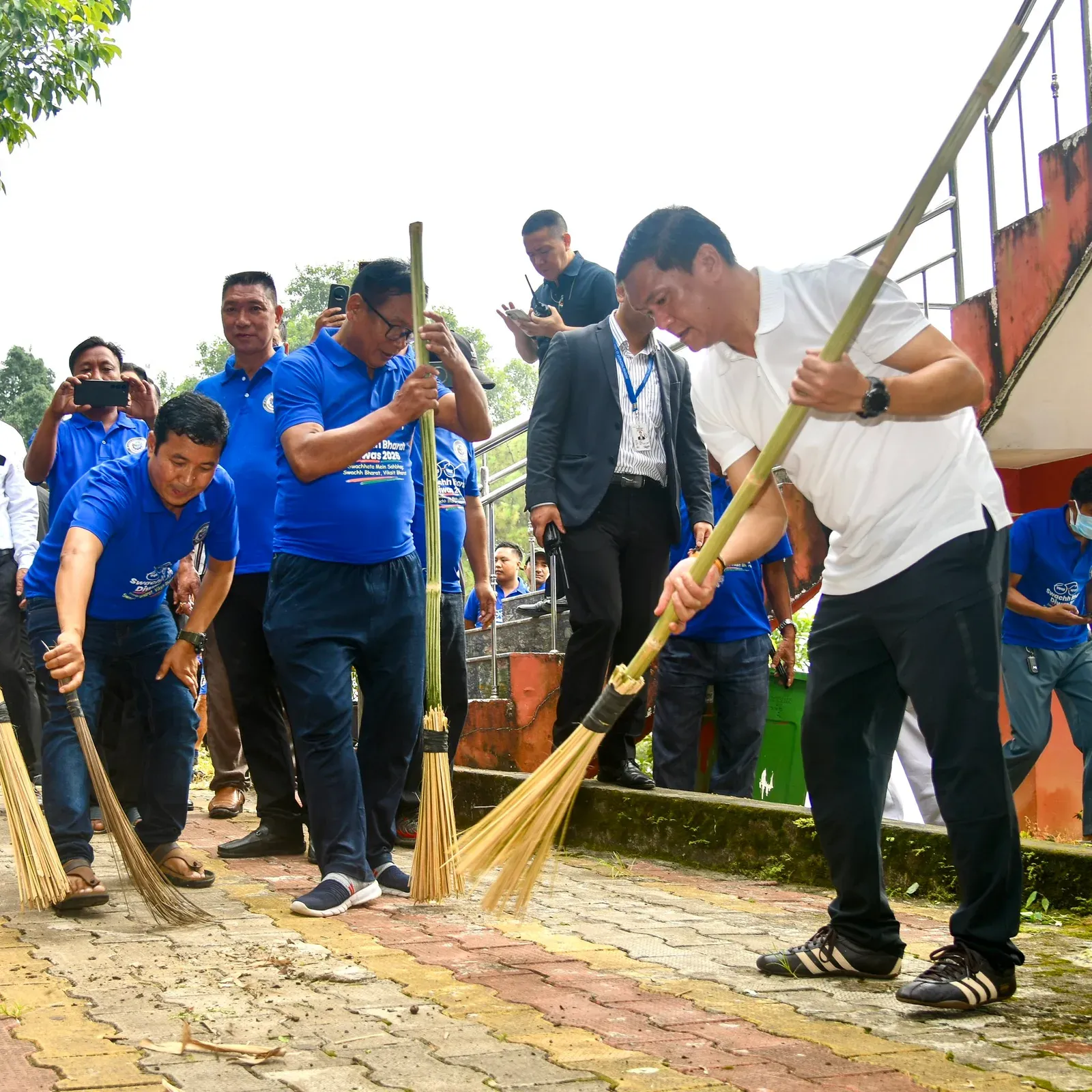 CM Pema Khandu Joins Gandhi Jayanti Clean-Up at Itafort