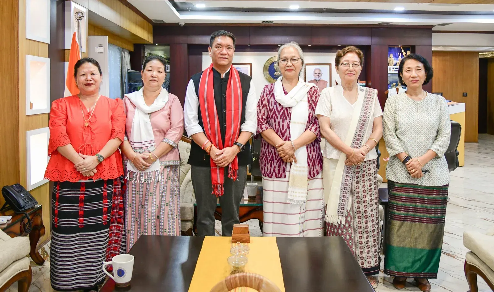 CM Pema Khandu meets APWWS, lauds women's grassroots seva