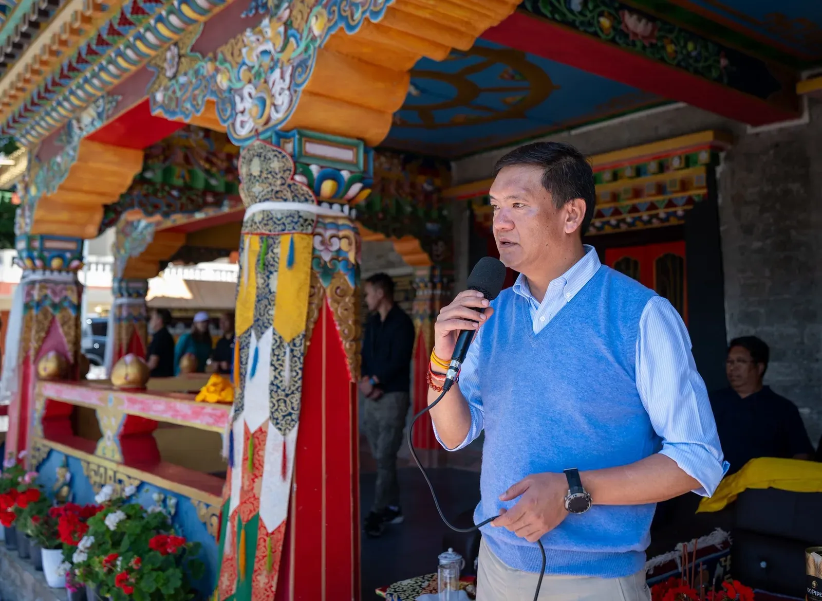 CM Pema Khandu Meets Gyangkhar Villagers, Promotes Monpa Heritage
