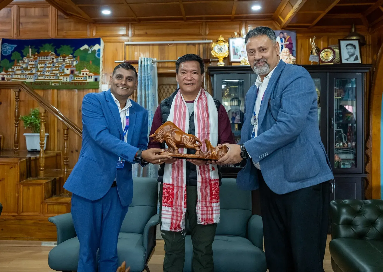 CM Pema Khandu Meets SBI Official to Boost MSME Credit in Arunachal