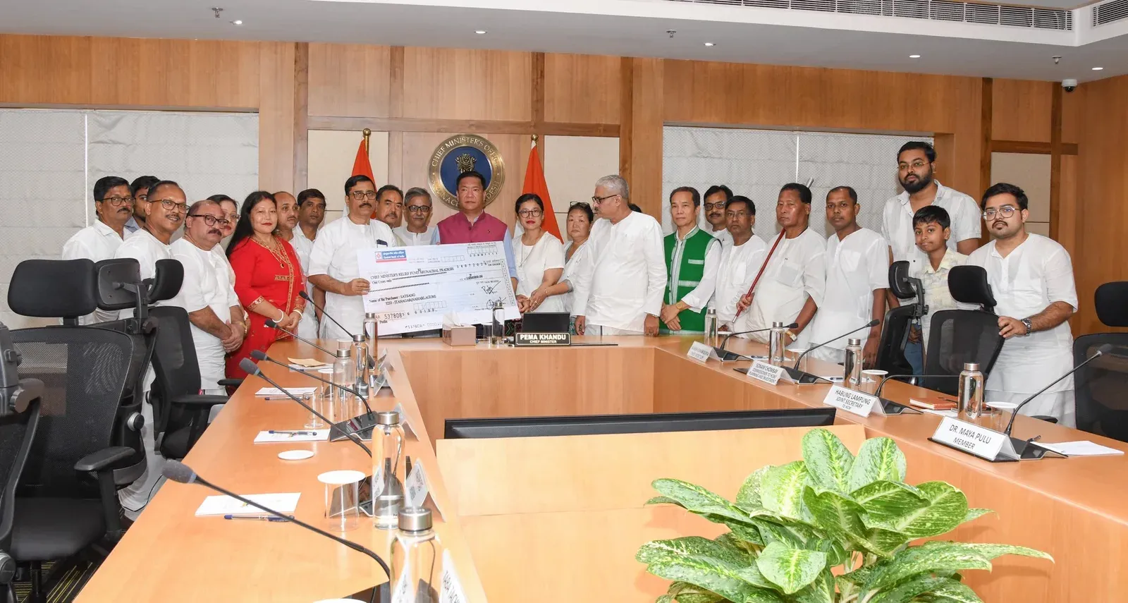 CM Pema Khandu Receives ₹1 Crore from Satsang Ashram for Relief Fund