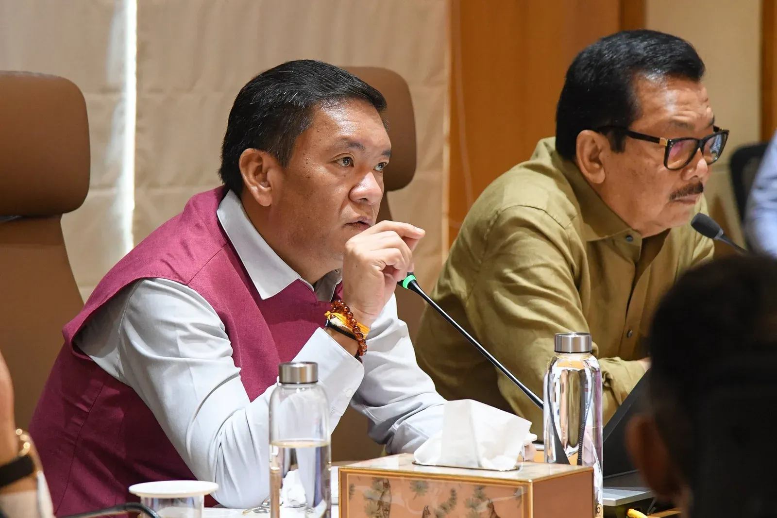 CM Pema Khandu Reviews Arunachal Hydro Power Portfolio