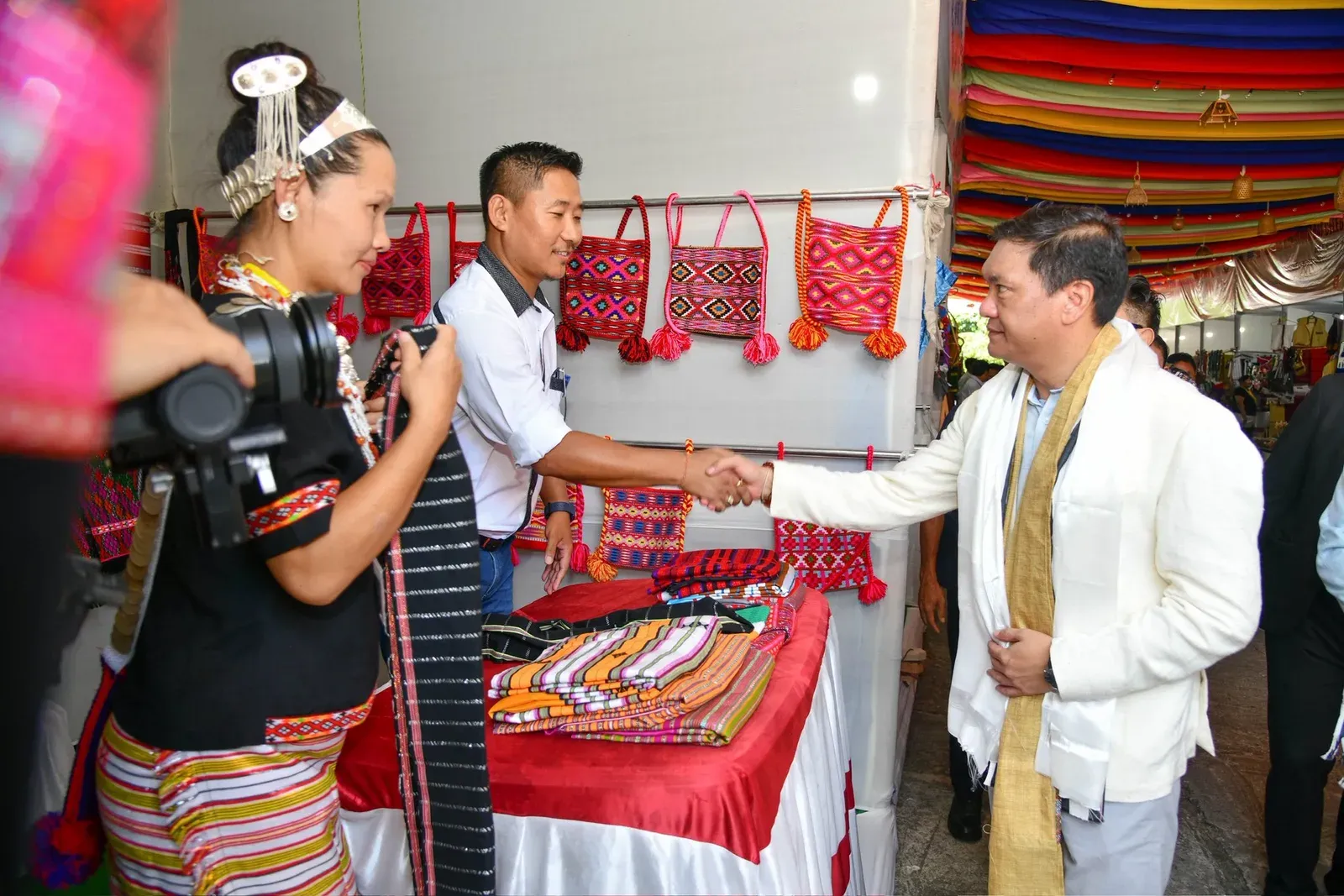 CM Pema Khandu visits National Handloom Day exhibition