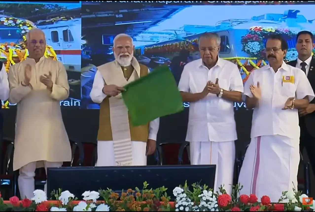 How is CM Pinarayi Vijayan Welcoming PM Modi and Hailing the Centre’s Approval of Key Projects for Kerala?