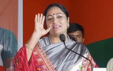 How Does CM Rekha Gupta Praise Media's Role in Fighting Misinformation?