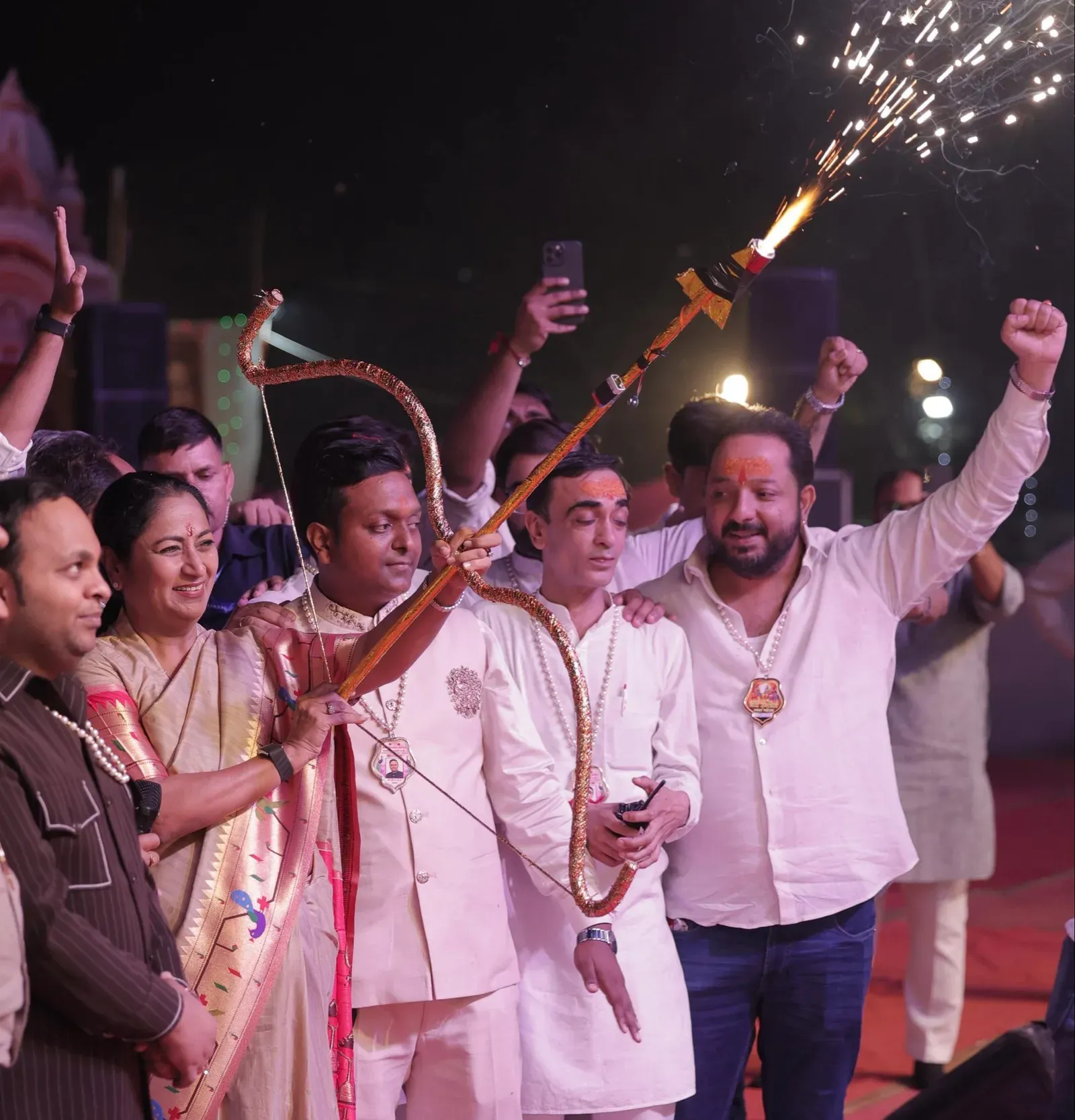 CM Rekha Gupta joins Dussehra festivities in Shalimar Bagh