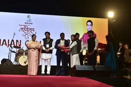 Did CM Rekha Gupta Just Launch the ‘Bhajan Clubbing’ Festival at Delhi University?
