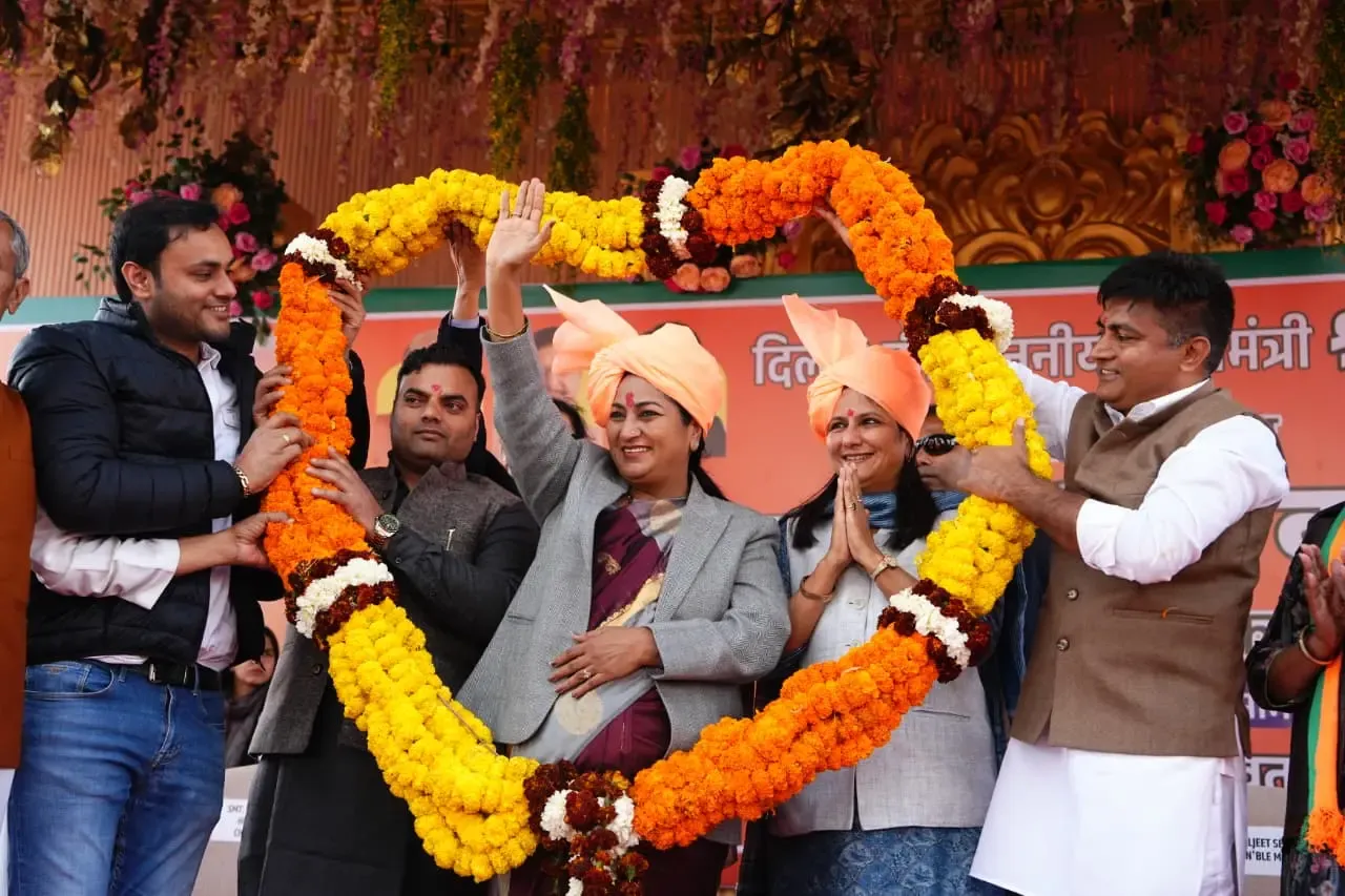 What New Initiatives Did CM Rekha Gupta Unveil with Rs 400 Crore Projects in Matiala?