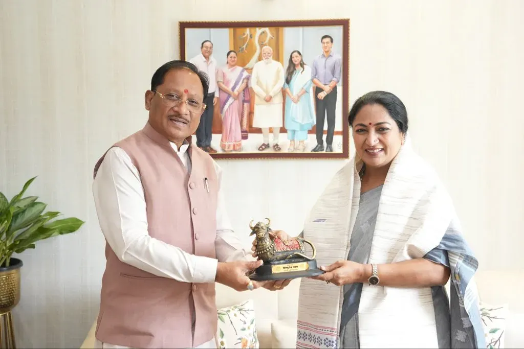 CM Rekha Gupta meets Chhattisgarh CM Vishnu Deo Sai in Delhi