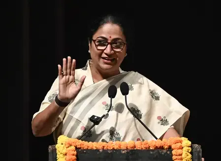 दिल्ली कैबिनेट का बड़ा फैसला: आशा वर्करों का मासिक भत्ता दोगुना, अब ₹6,000 मिलेंगे