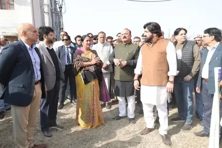 सीएम रेखा गुप्ता ने भलस्वा ईडब्ल्यूएस फ्लैट्स का किया निरीक्षण